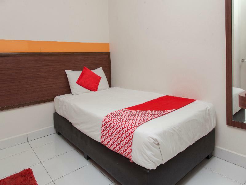 Oyo 575 Hotel Dns Ipoh Exterior foto